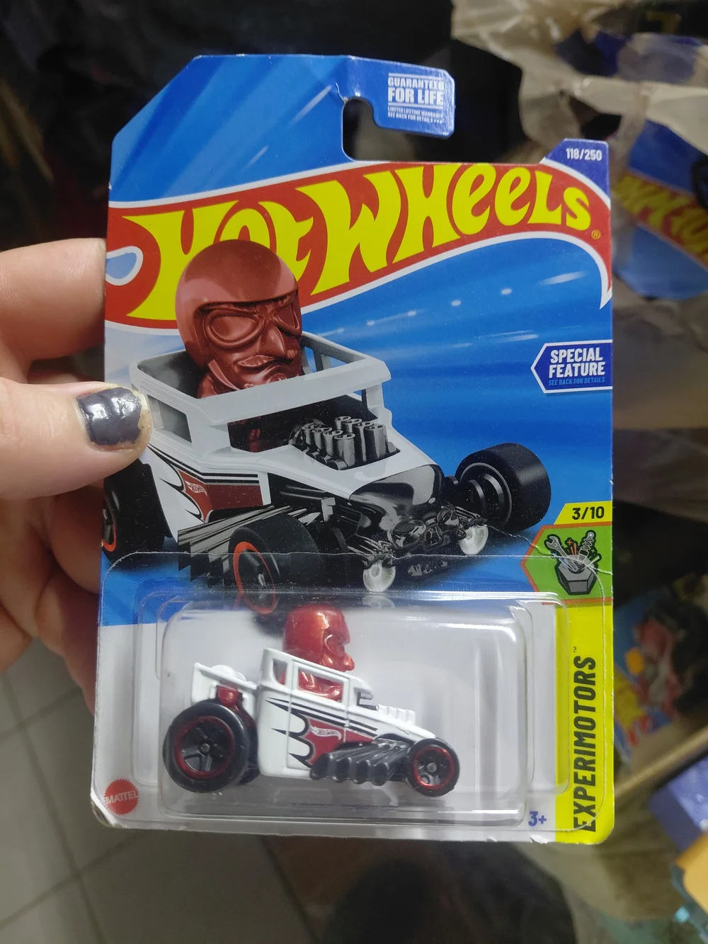 Hot Wheels Skull Shaker from the 2025 Experimotors series (3/10, number 118/250)